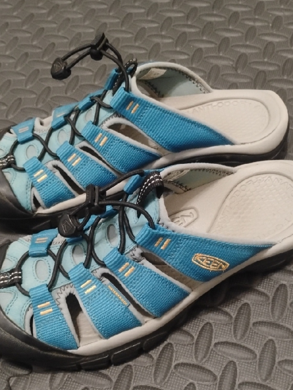 KEEN Newport Blue Outdoor Sandal - Easy On/Off